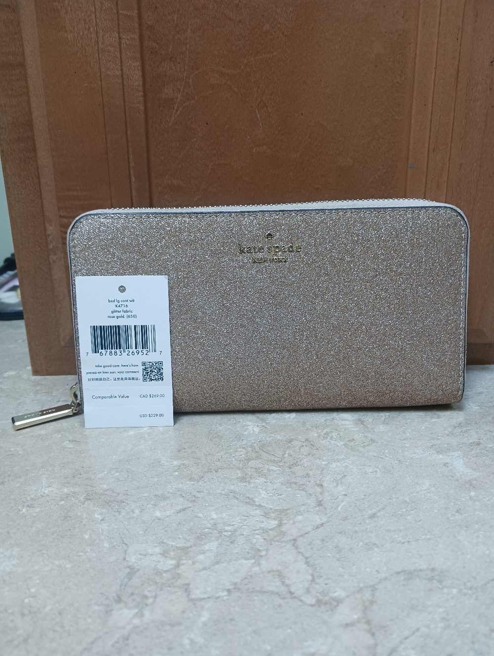 🩷for my bestie🩷 Kate spade glitter zip wallet - gold sparkle